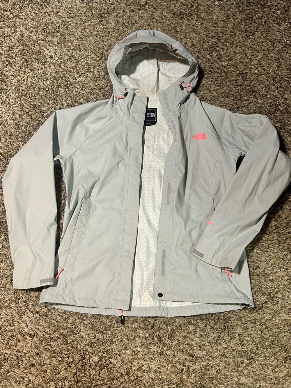 The North Face Women's Light Gray Hooded Ski Jacket with Pink Accents
